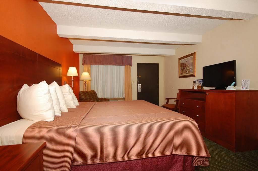 Best Western Montis Inn Saint Robert Eksteriør billede